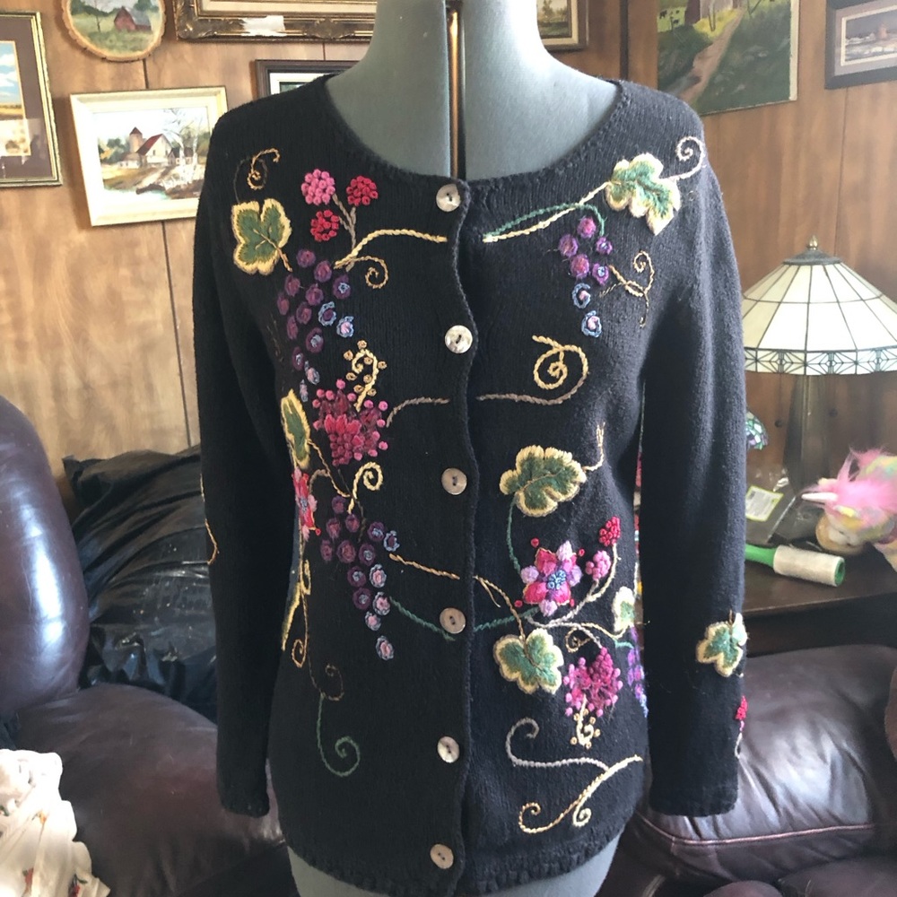 Northern Isles Embroidered Sweater - Picture 2 of 6
